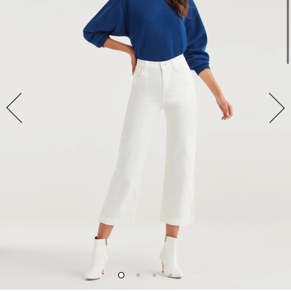 7 For All Mankind Crop White Alexa Cords Size 26